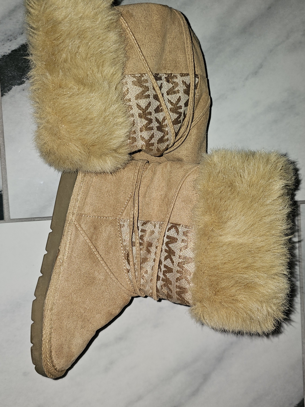 ❄️ COZY & CHIC! 🧸 Michael Kors Faux Fur Pom-Pom Winter Boots – Chestnut / Tan